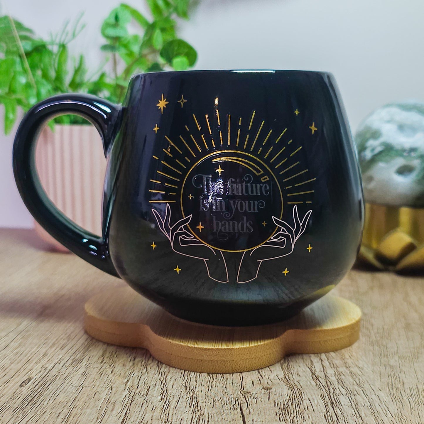Fortune Teller Colour Changing Mug "The future is in your hands"