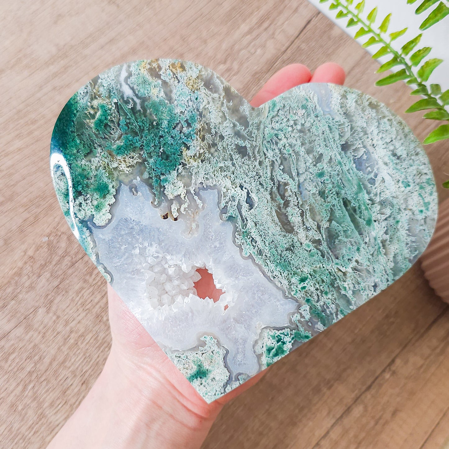 Big, Statement Moss Agate Heart on the stand (704g)