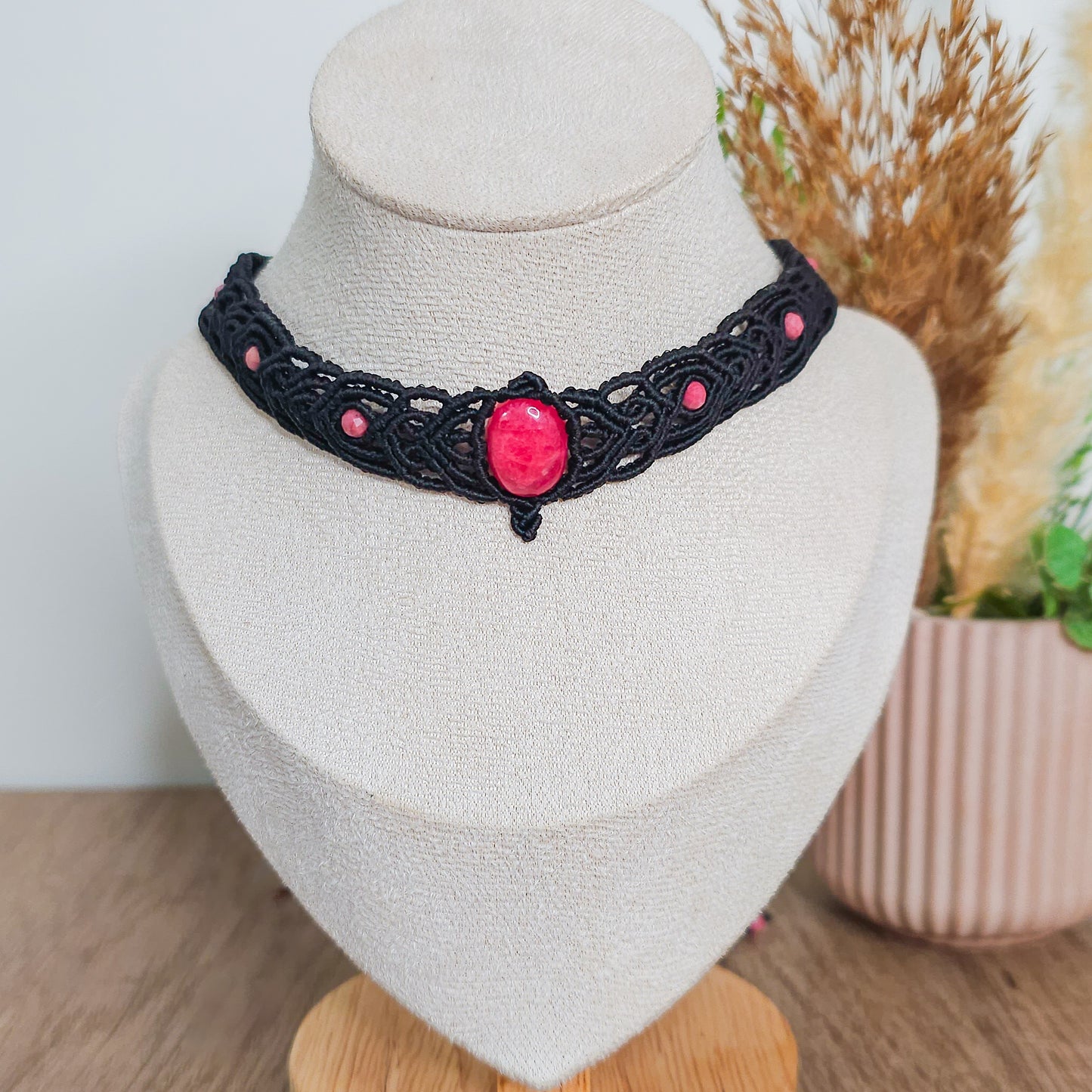 Handmade Choker Necklace with High Quality Rhodonite