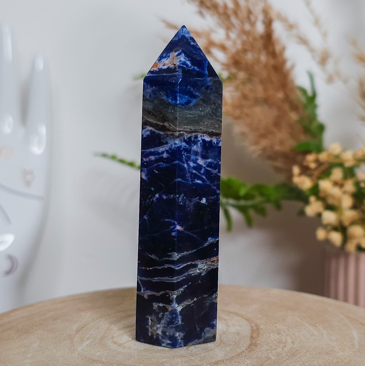 Fluorescent Sodalite Tower