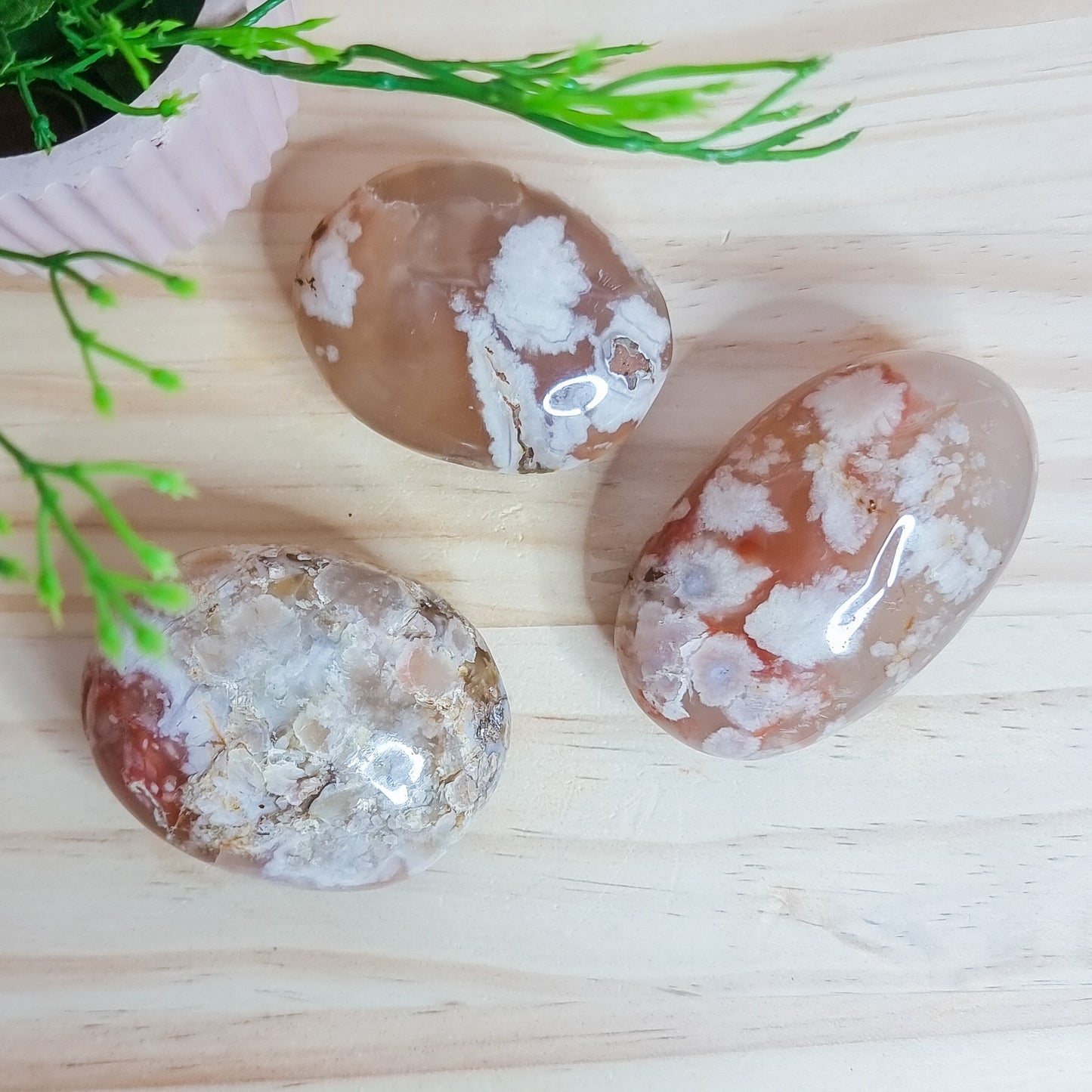 Flower Agate Palm Stone