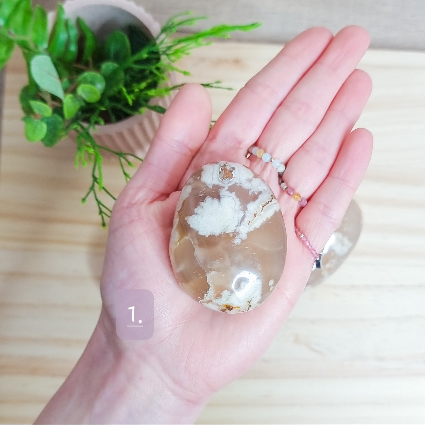 Flower Agate Palm Stone