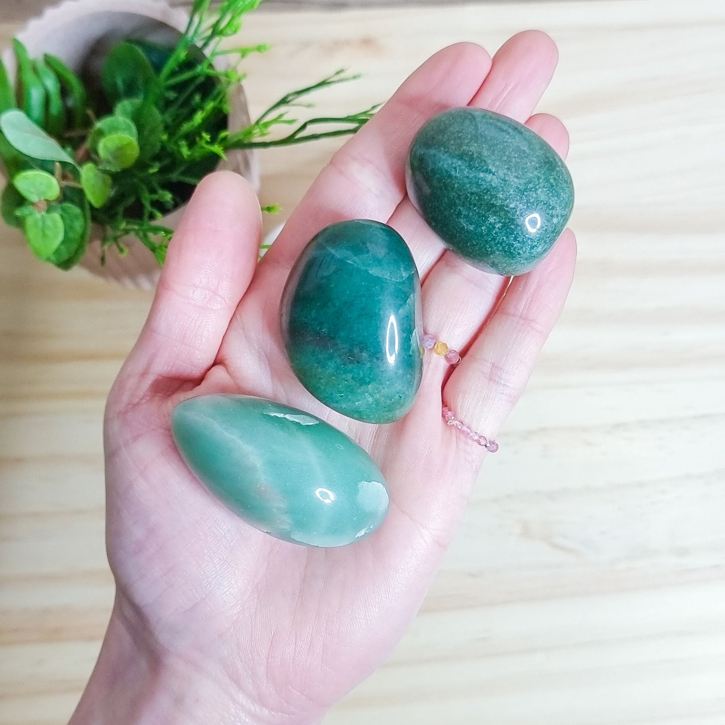 Green Aventurine Tumbled Stone Large