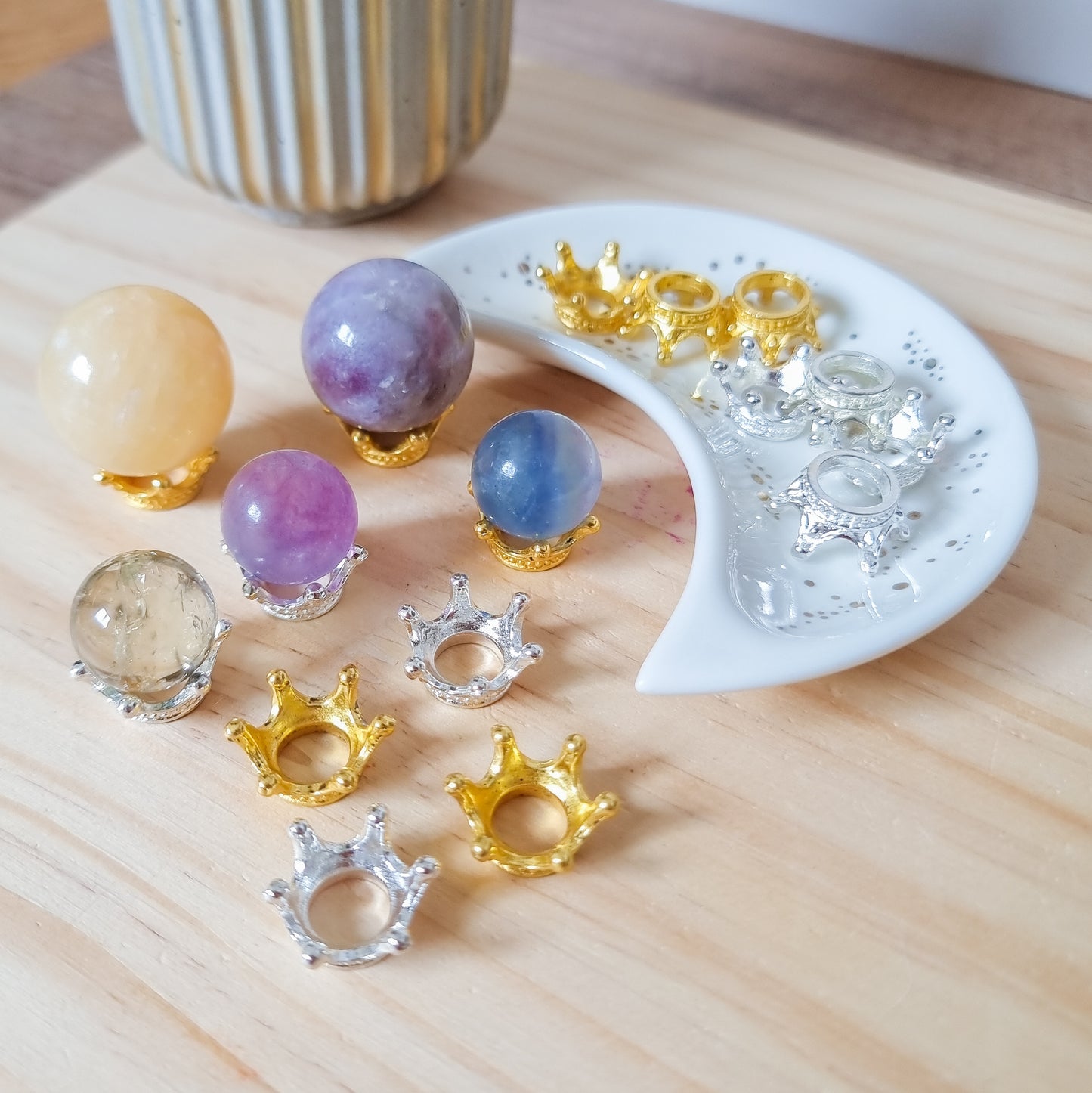 Metal Crown Stands