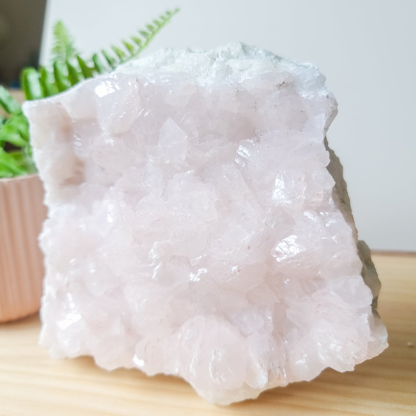 Mangano Calcite Statement Piece