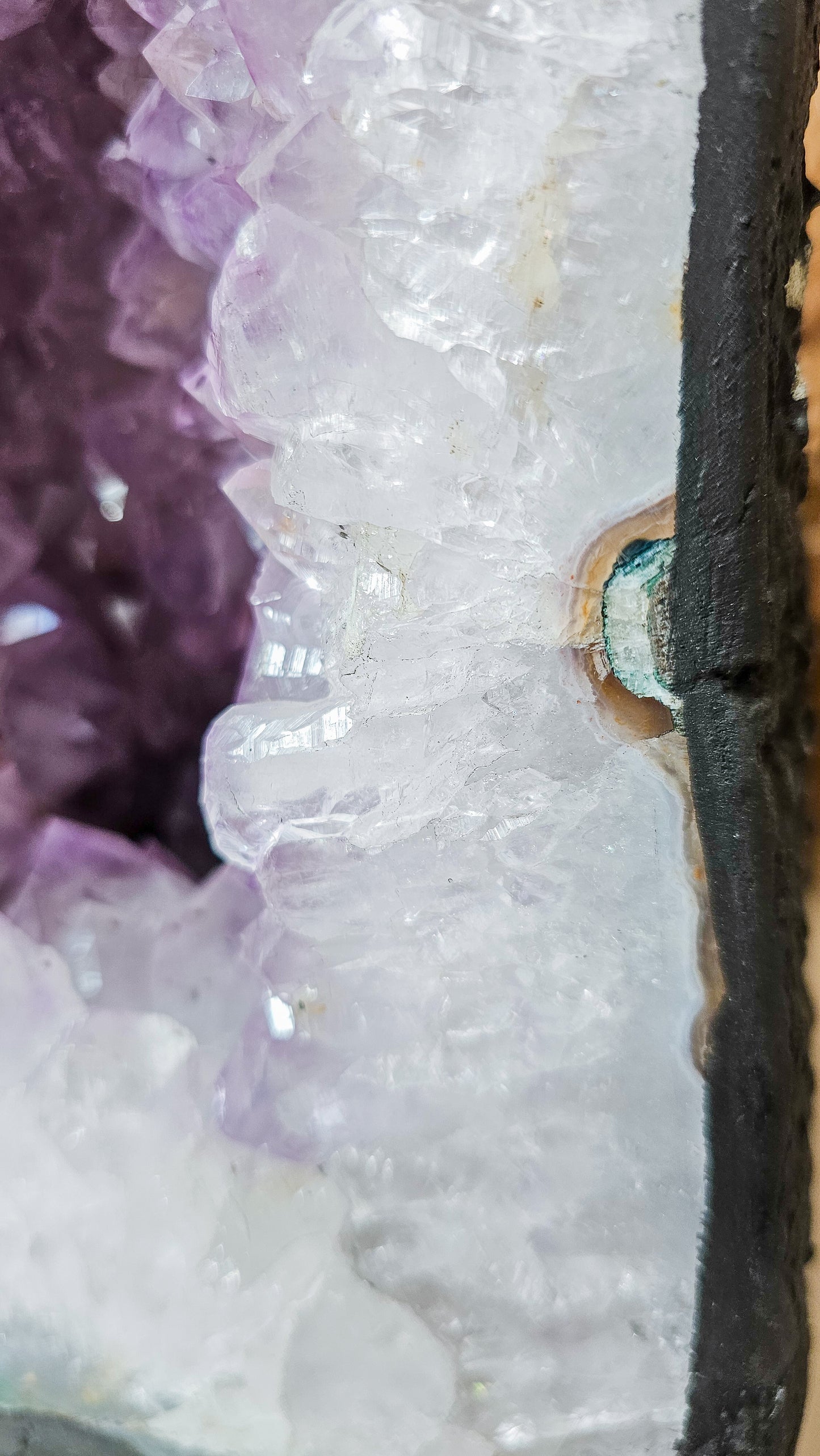 High Quality Amethyst Cave/Church (9.08kg)