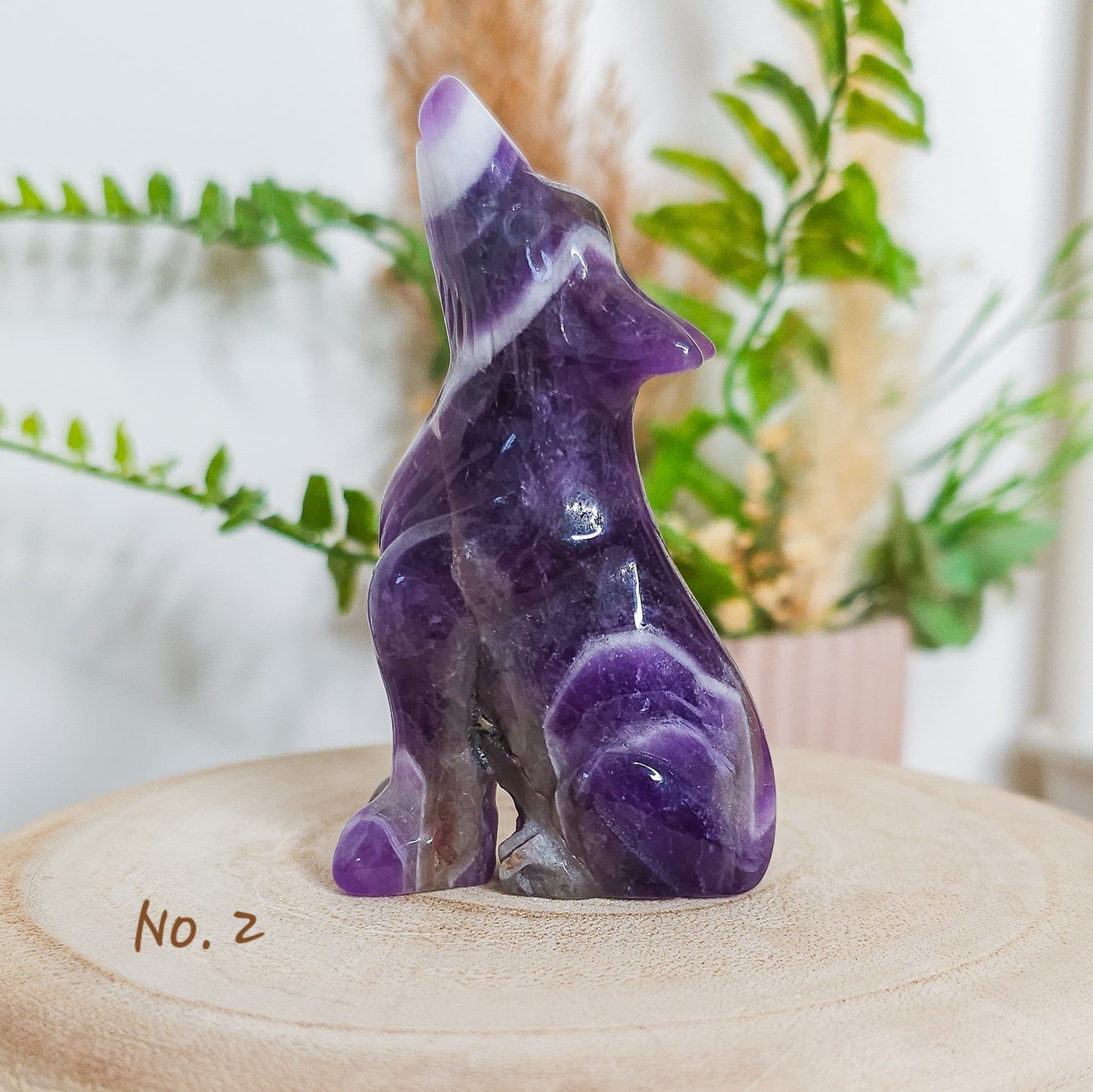 Chevron/Dream Amethyst Wolf Carving