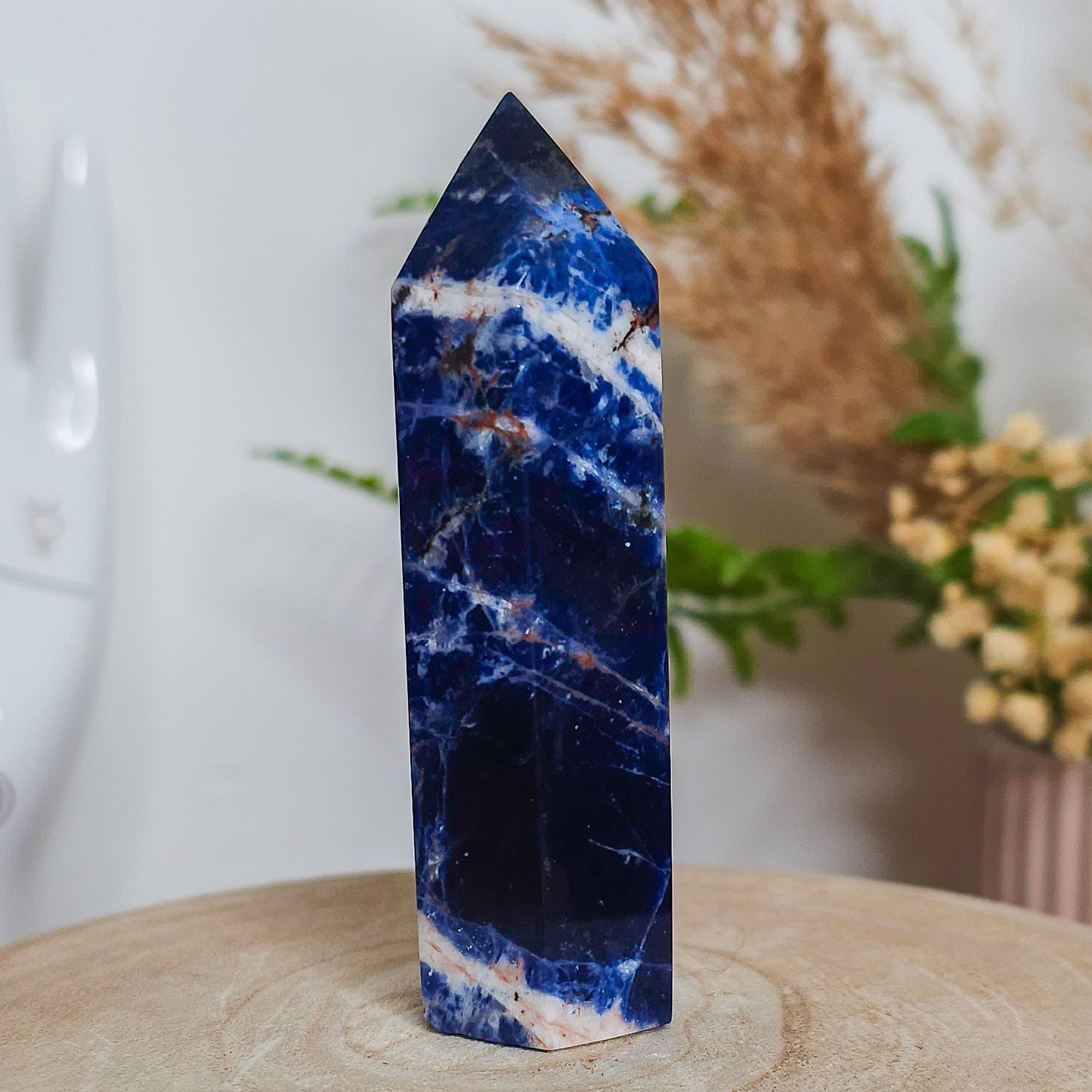 Fluorescent Sodalite Tower