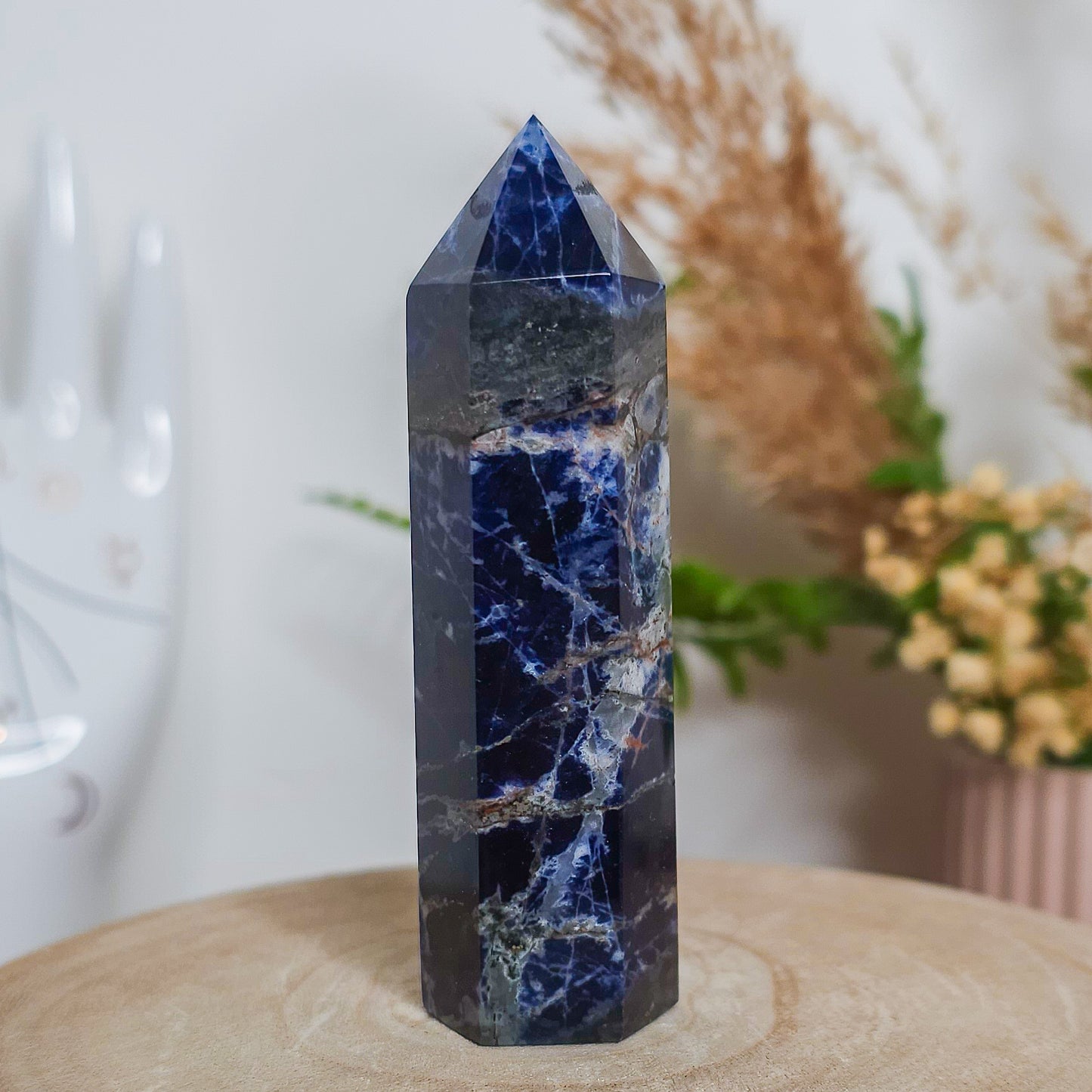 Fluorescent Sodalite Tower