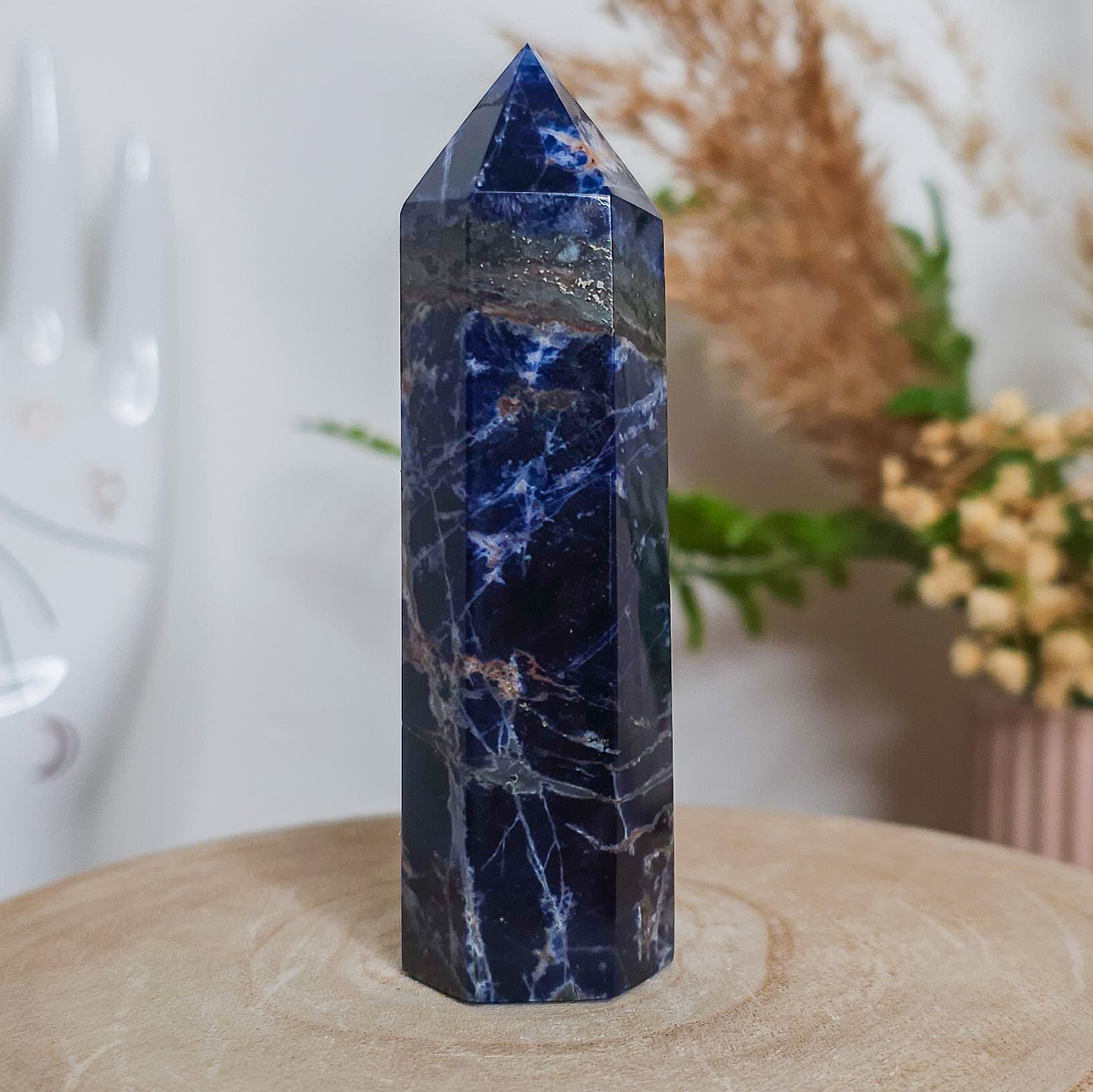 Fluorescent Sodalite Tower