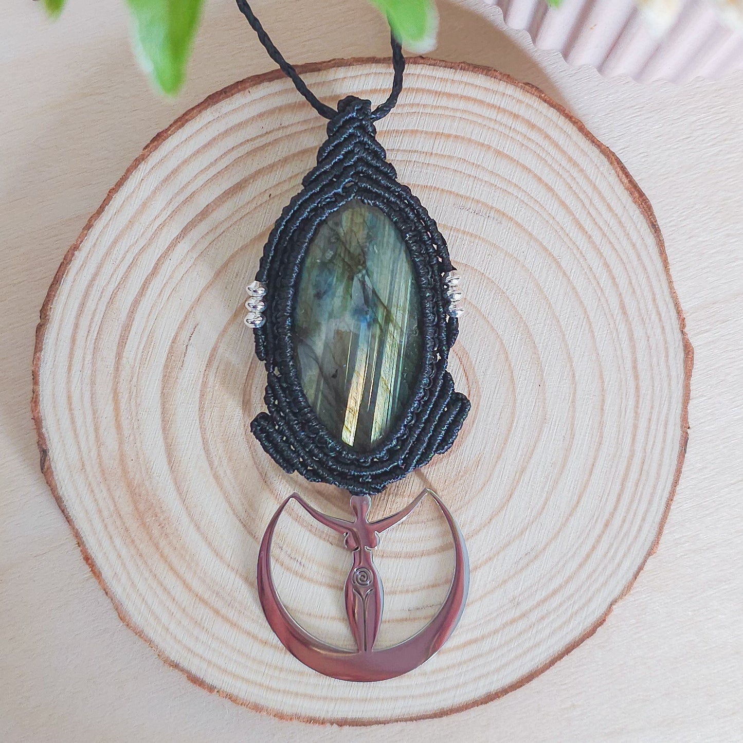 Lunar Priestess | Handmade Necklace with Labradorite & Moon Goddess Pendant