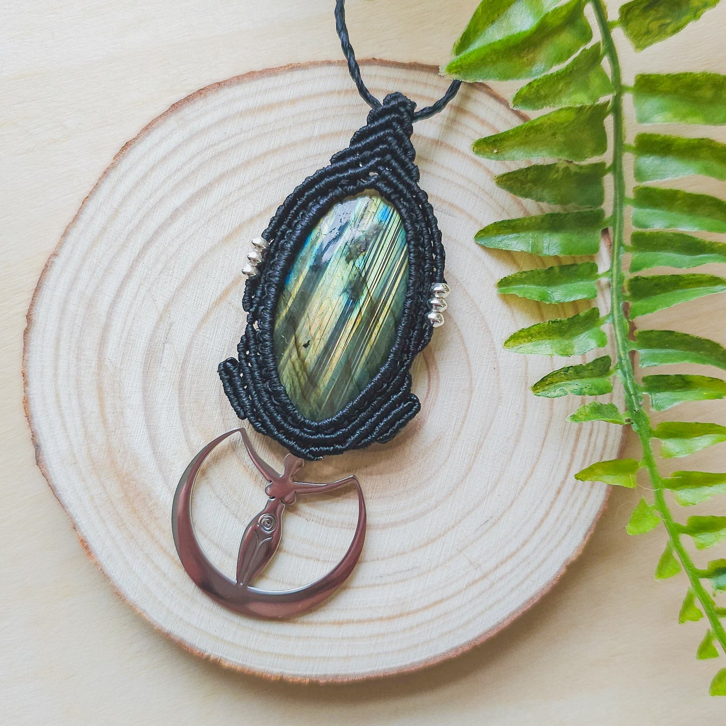 Lunar Priestess | Handmade Necklace with Labradorite & Moon Goddess Pendant