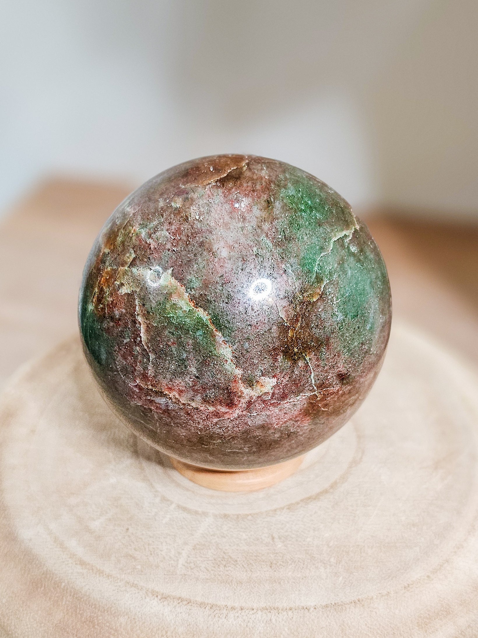Metamorphic rock Eclogite sphere symbolising strength, resilience, and deep-earth formation