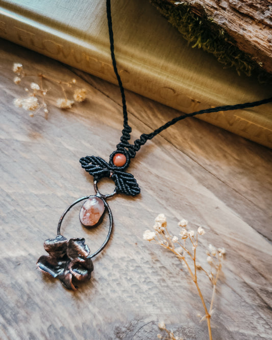 Primrose Spirit with Flower Agate and Mookaite | Scottish Botanical Amulet