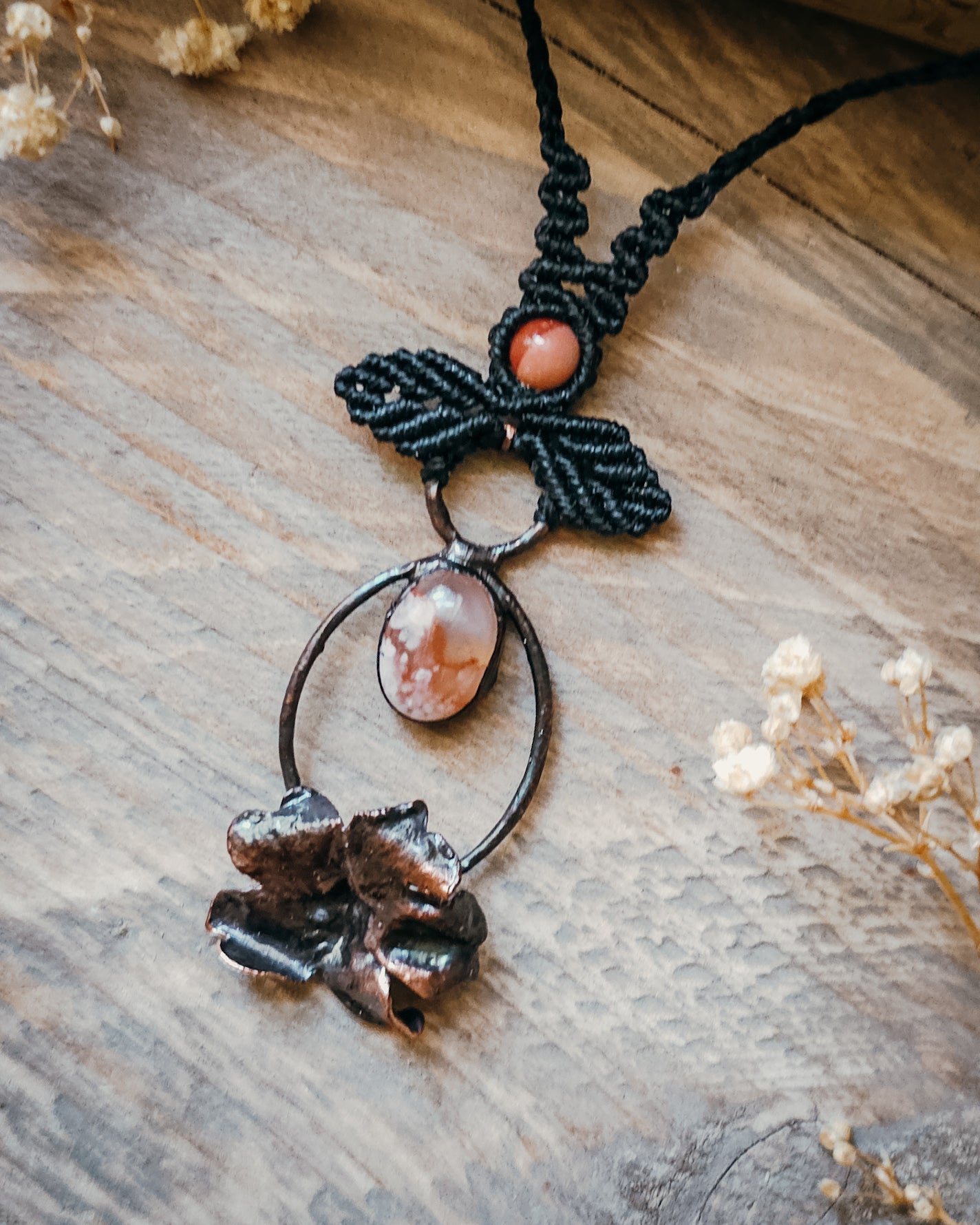 Primrose Spirit with Flower Agate and Mookaite | Scottish Botanical Amulet