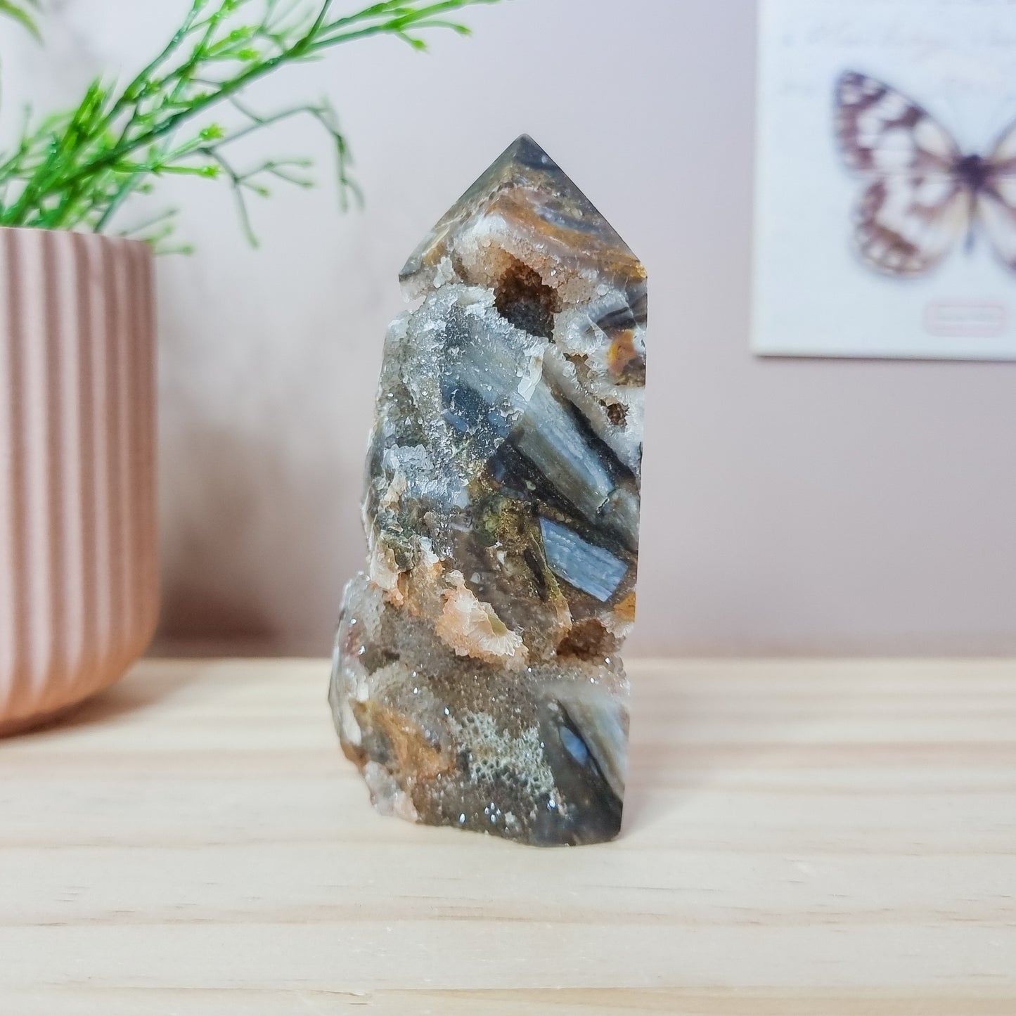 Druzy Quartz with Sphalerite Tower